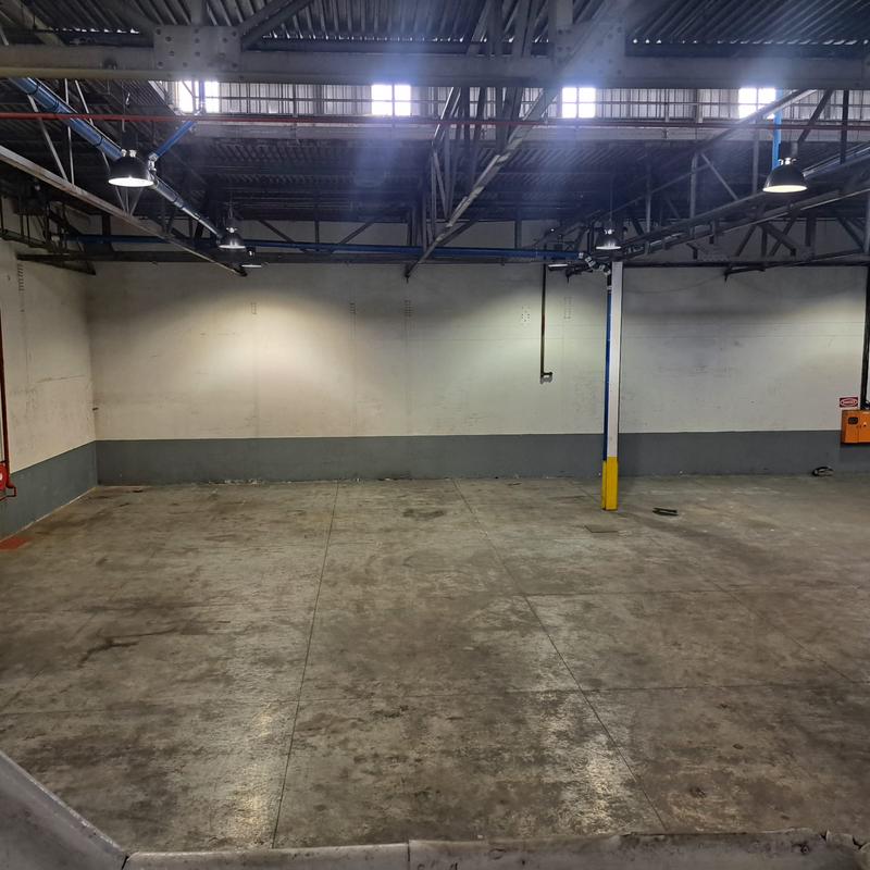 To Let Commercial Property for Rent in Sidwell Eastern Cape